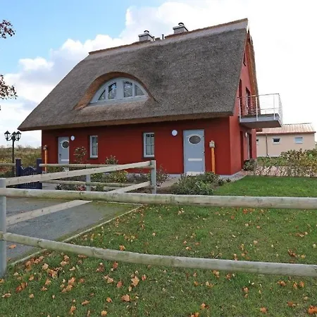 Ferienhaeuser Gut Gustrowerhoefen Vakantiehuis Altefähr